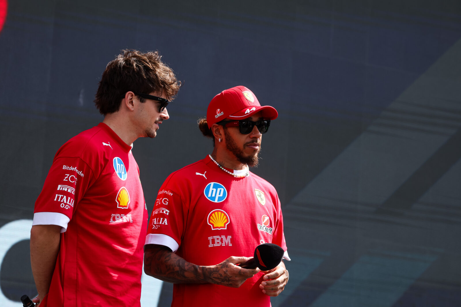 hamilton-leclerc-ferrari-f1