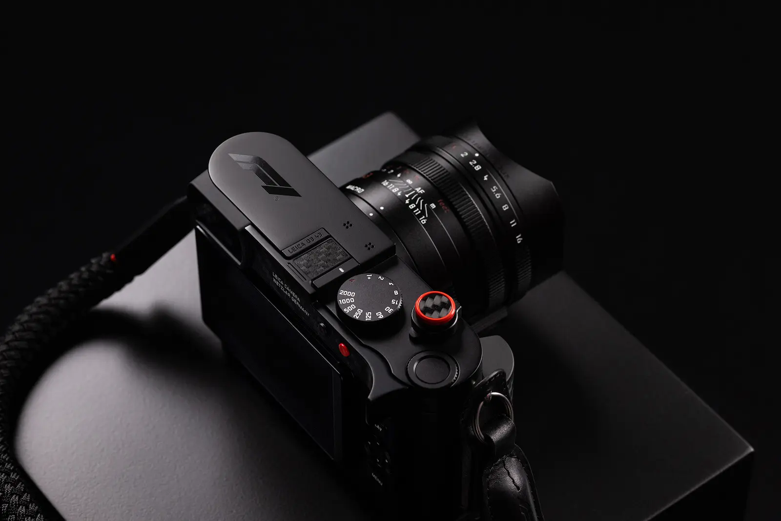 Leica et la Formule 1 dévoilent un appareil photo exclusif