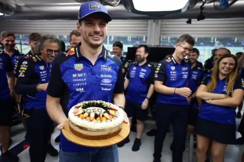 Max Verstappen célèbre son 250e Grand Prix en F1 à Singapour