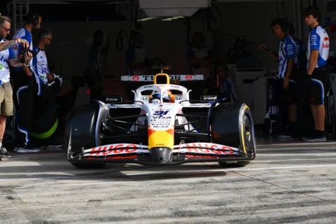 Nikola Tsolov dans la Racing Bulls lors d'un test à Imola en 2026