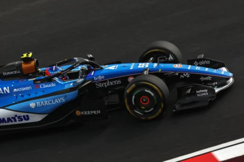 La Williams FW48 sur le circuit de Suzuka au Japon